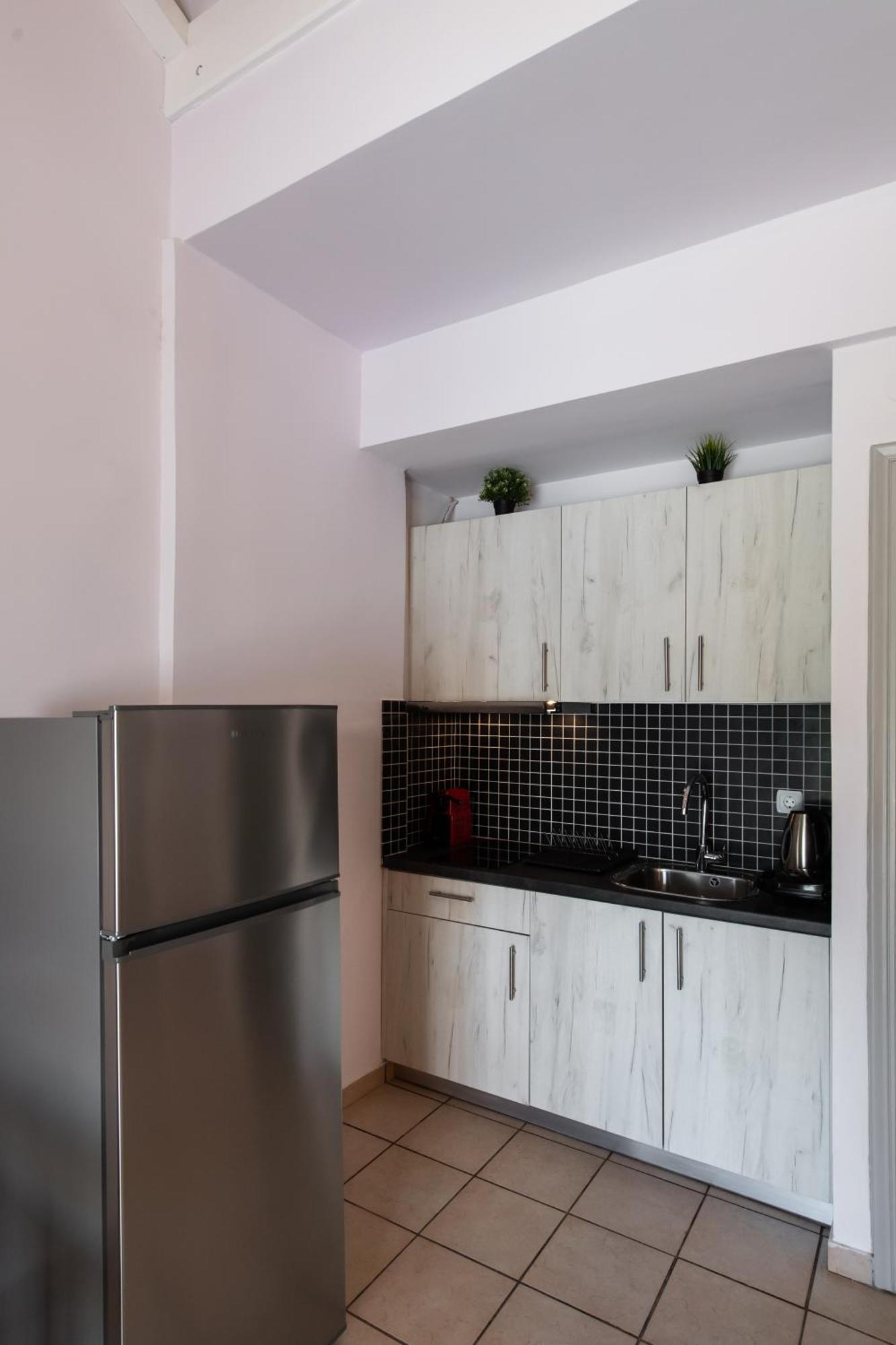 Drakatos Apartments ヴァシリキ エクステリア 写真